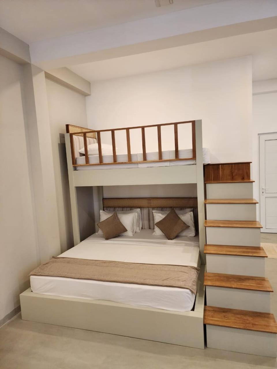 Hotel Blue Note 希克杜沃 外观 照片