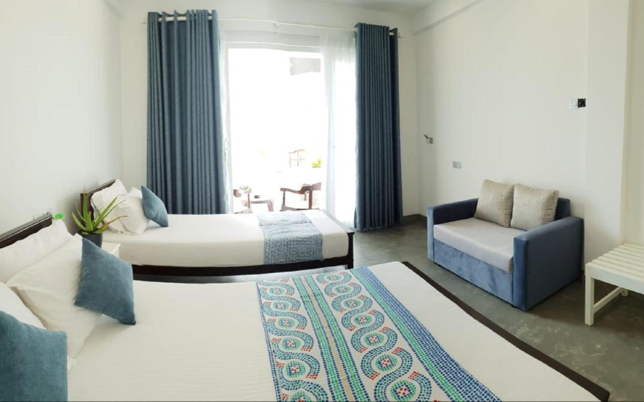Hotel Blue Note 希克杜沃 外观 照片