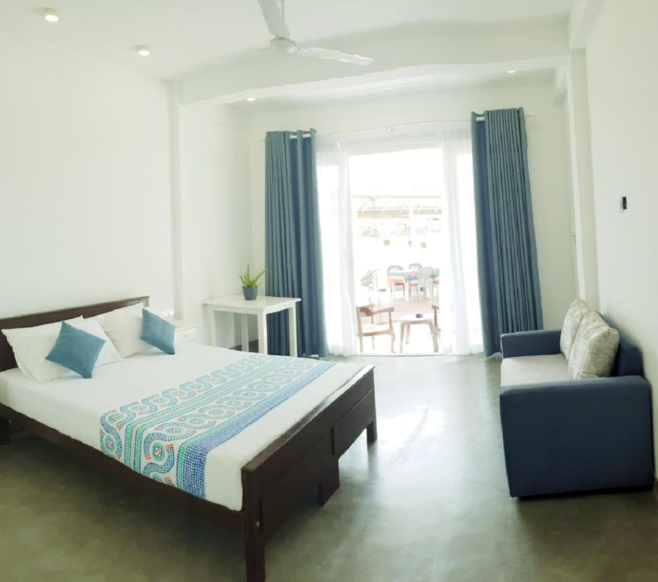 Hotel Blue Note 希克杜沃 外观 照片