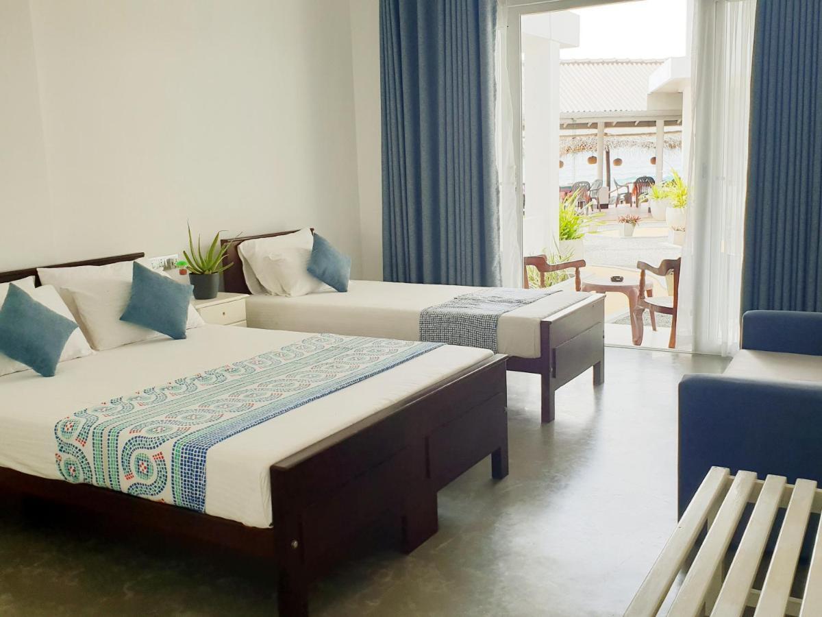 Hotel Blue Note 希克杜沃 外观 照片