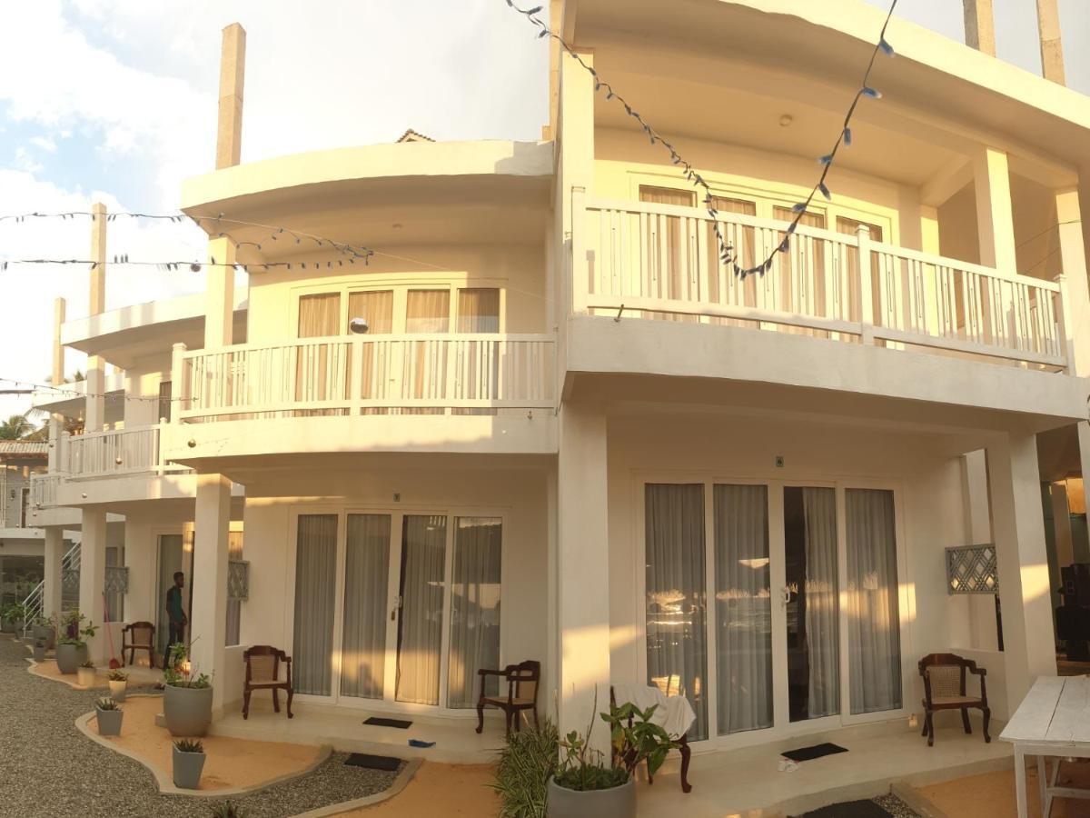 Hotel Blue Note 希克杜沃 外观 照片